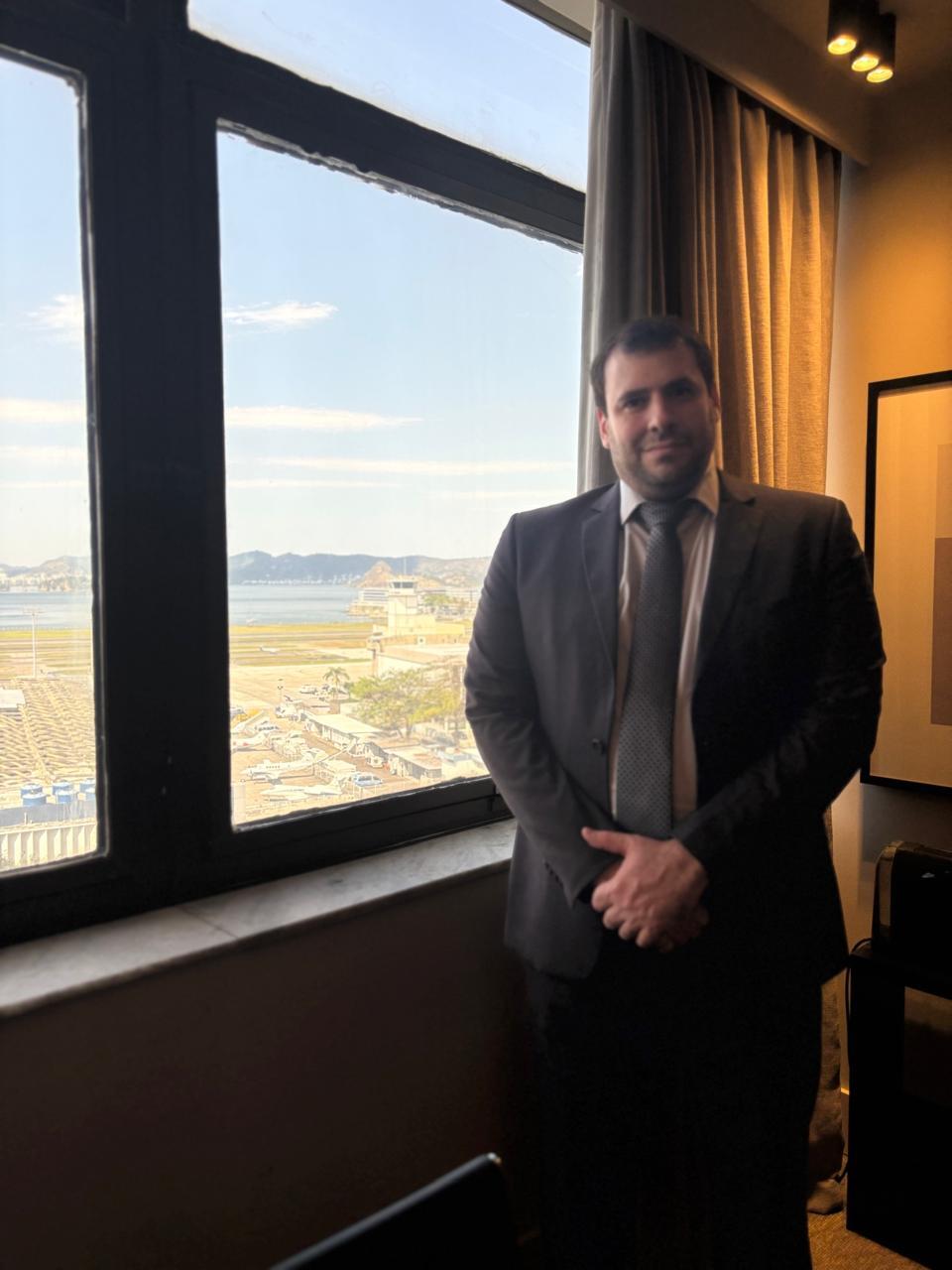 Dr. Raphael Espírito Santo